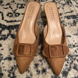 NWOT suede mules, beautiful stitching, classic style